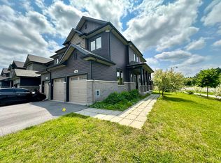 1001 Cedar Creek Dr, Ottawa, ON K1X1G6