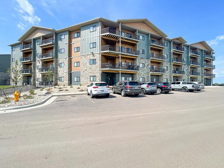 Sage Meadow Apartments & Townhomes — Photo 56