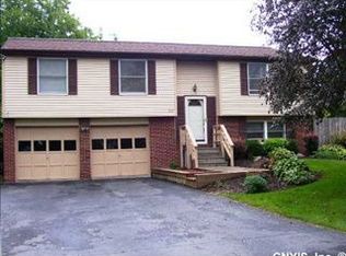 202 Homestead Cir, Chittenango, NY 13037