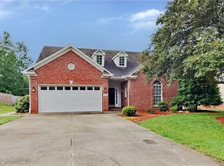7260 Shadowridge Dr, Lewisville, NC 27023