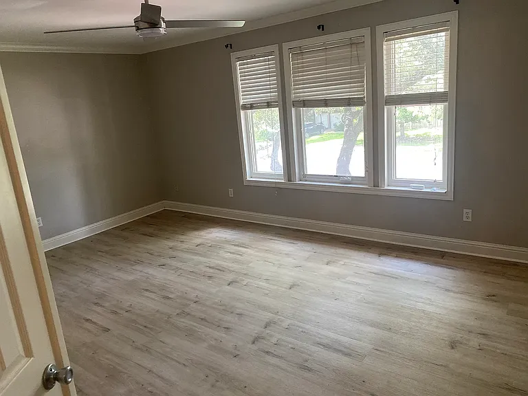 7610 Dallas Dr — Photo 13