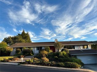 255 Fernwood Dr, Moraga, CA 94556