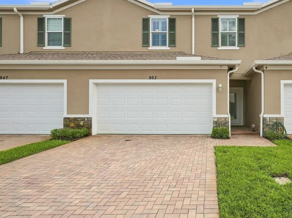 953 NE Trailside Run, Port St Lucie, FL 34983