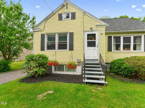 48 Schoolhouse Road, Guilderland, NY 12203