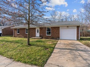 2021 Player Pl, New Albany, IN 47150