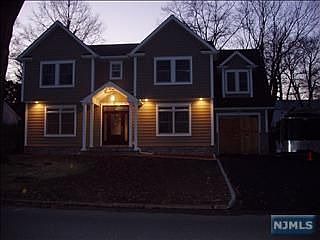 2nd image of 325 Brookside Ave
