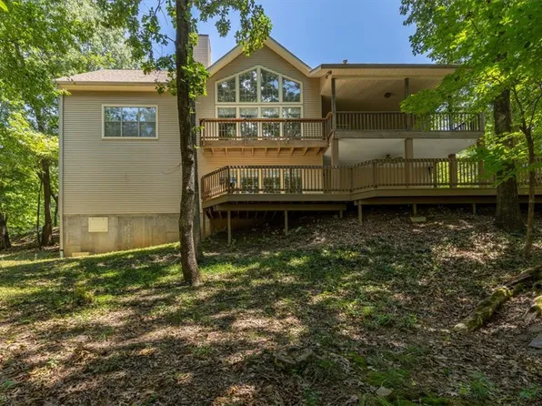 1700 N Applebury Dr, Fayetteville, AR 72701