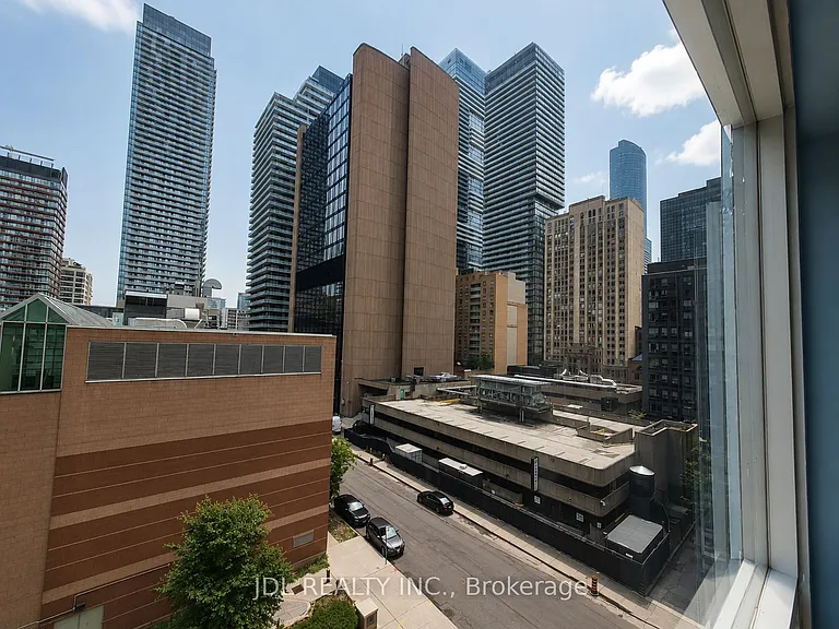 887 Bay St #603 — Photo 11