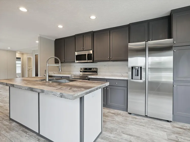River Bluff Estates — Photo 3