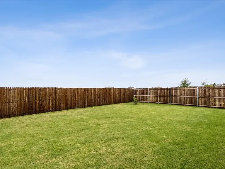 1209 Alexander Dr — Photo 19