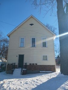 1218 8th St, Port Huron, MI, 48060