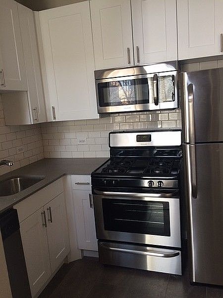 1st image of 3422 N Elaine Pl APT 3W
