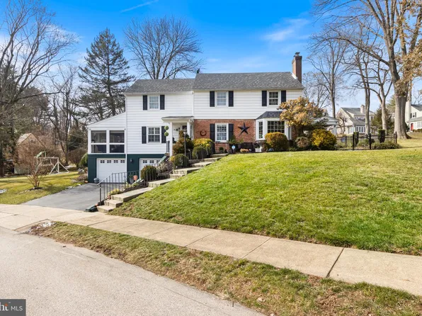 200 Summit Rd, Springfield, PA 19064