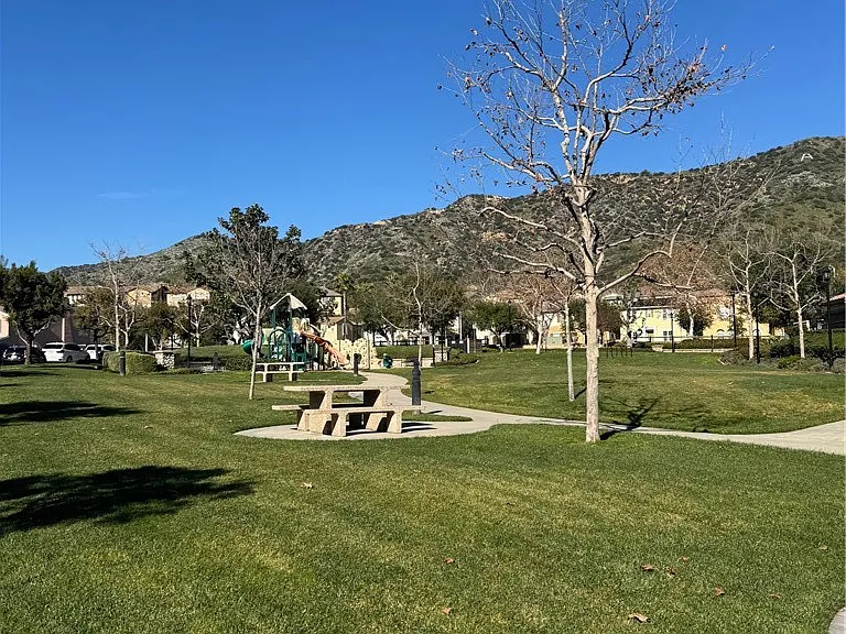 759 E Sierra Madre Ave — Photo 22