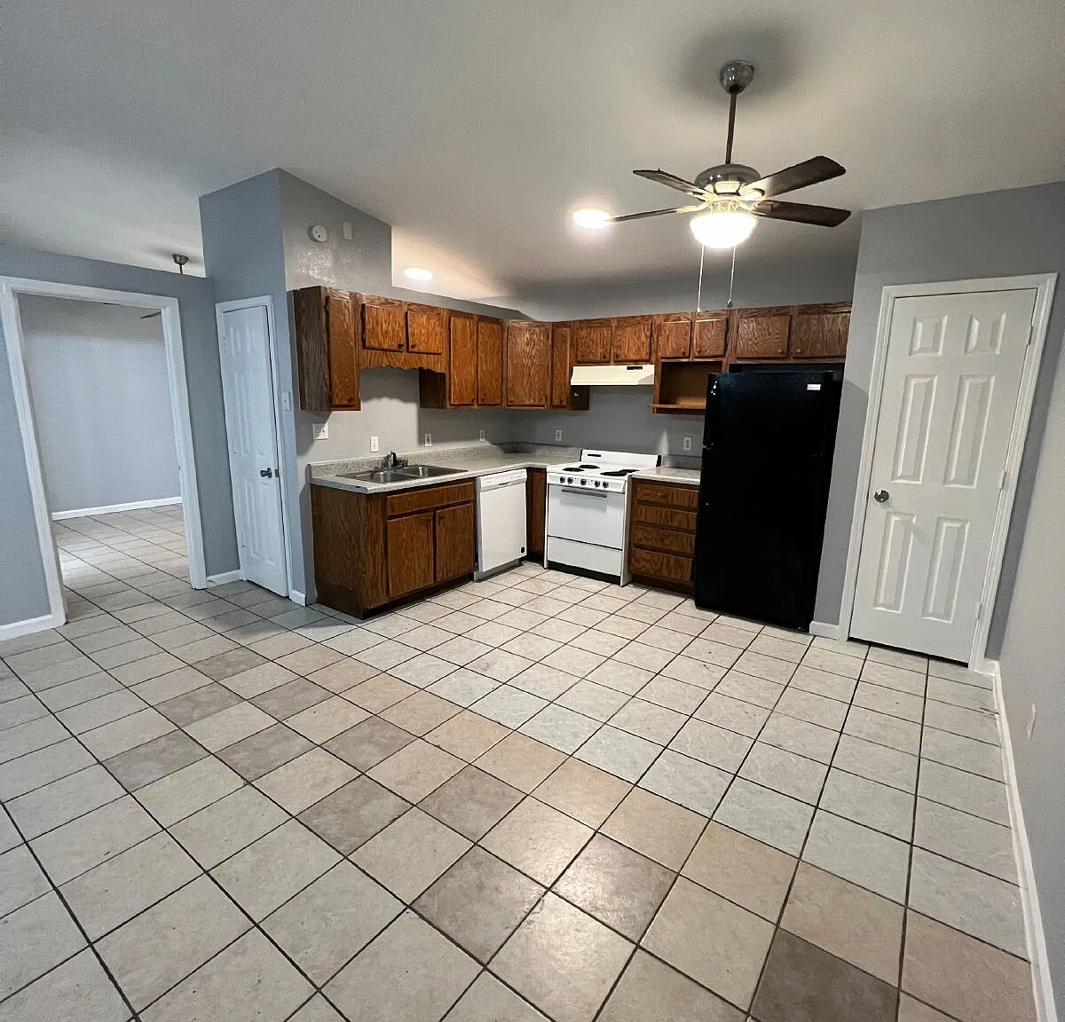 1 bed, 1.0 bath, 500 sqft, $680 — Photo 3