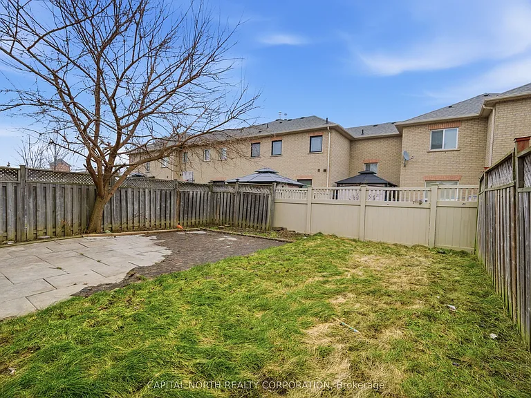 74 Bullrush Dr — Photo 39