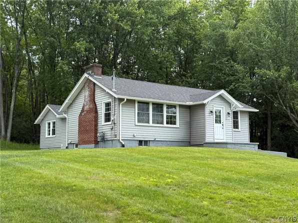 10019 Church Rd, Marcy, NY 13403