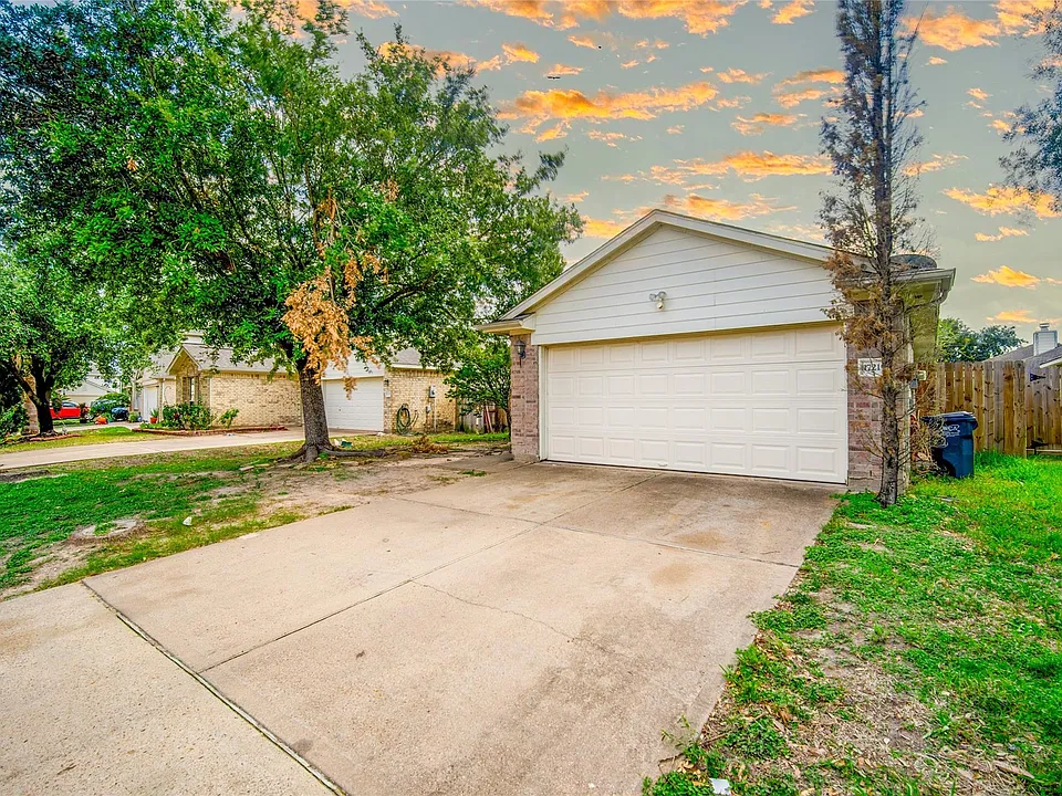17219 Lilac Vale Ct
