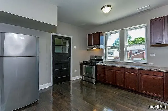 7961 S Essex Ave #1 — Photo 4