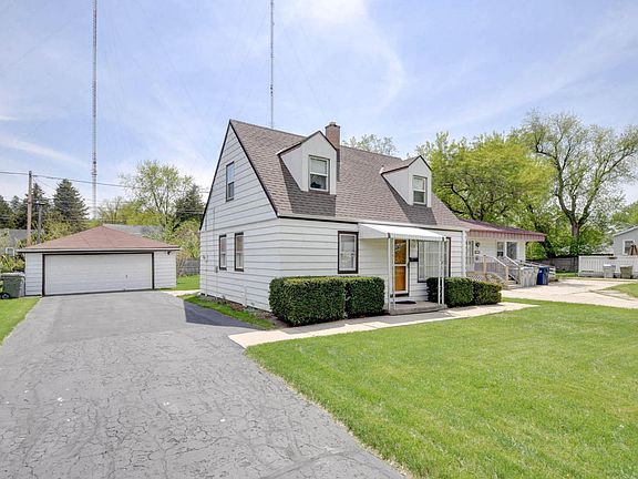 2nd image of 1409 W Custer Ave