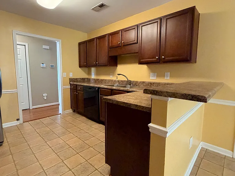 4566 Woodway Dr — Photo 6