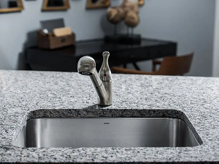 Undermount sinks