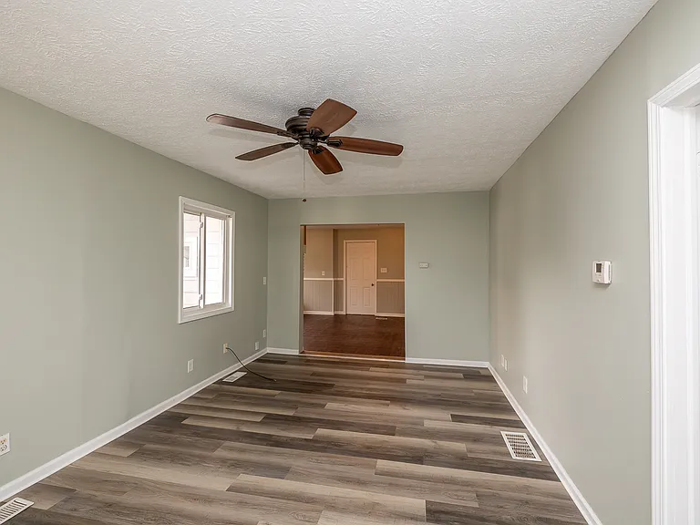 5030 Arch St — Photo 23