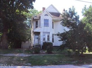 709 E Walnut St, Bloomington, IL