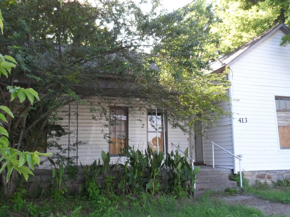 1st image of 413 N Hickory St