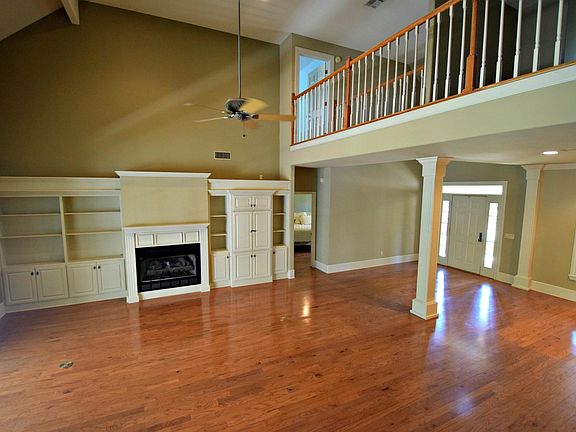 2nd image of 110 Penny Ln