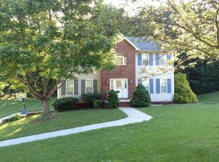 5305 Ember Ln, Kernersville, NC 27284