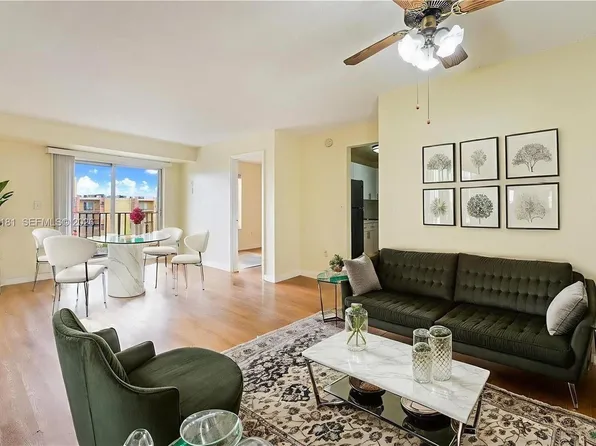 4801 NW 7th St APT 803-16, Miami, FL 33126