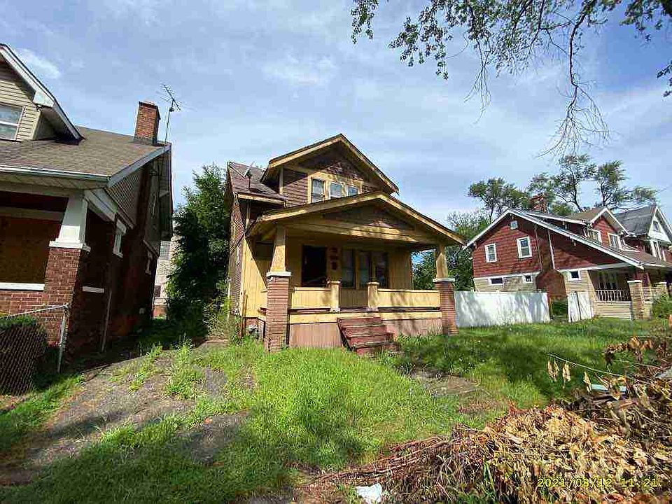 11761 Cherrylawn