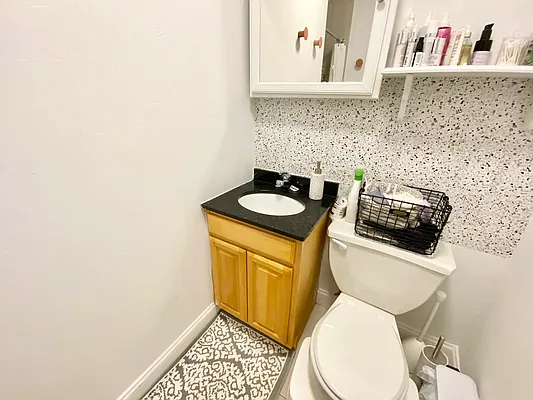 Rented by J PRESTON AND ASSOCIATES INC | media 20