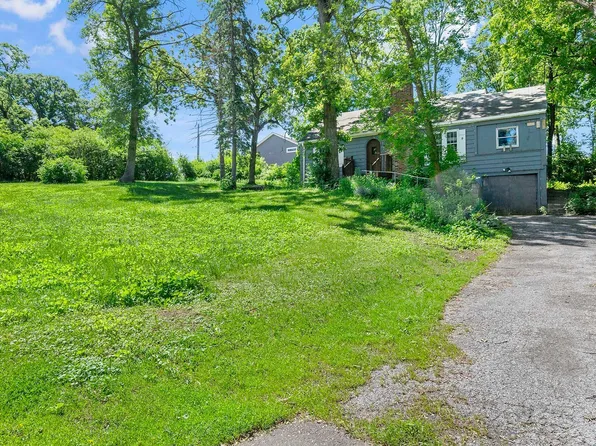 16913 Cottage Grove Ave, Wayzata, MN 55391