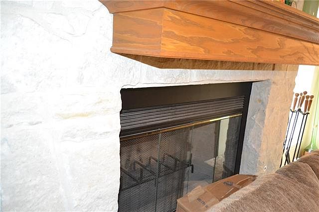 2nd image of 2110 Laura Ct