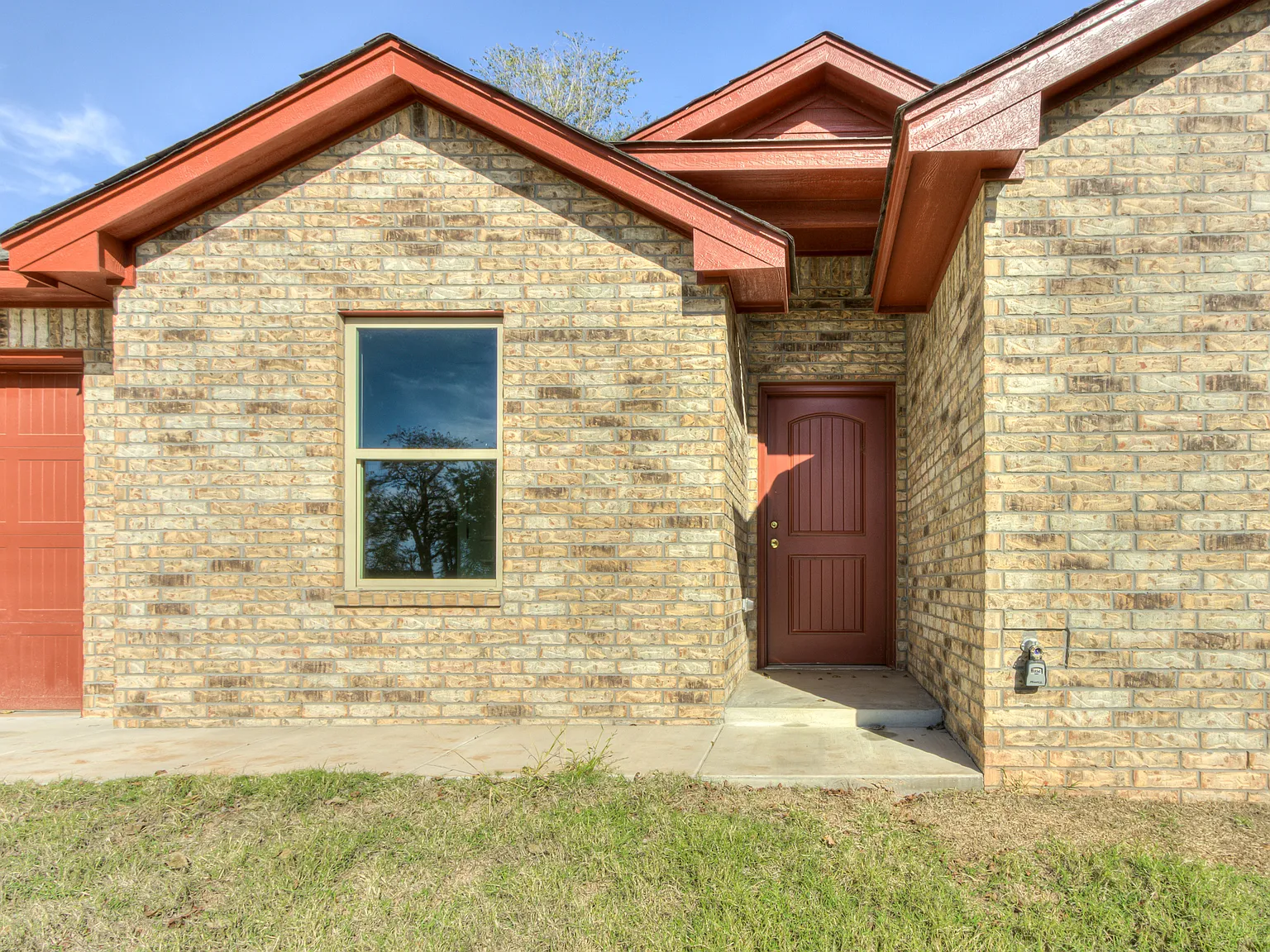 3 bed, 1340 sqft, $1,549 — Photo 4