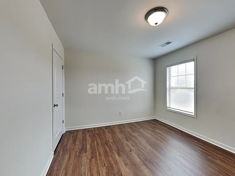 810 Genesis Way — Photo 16