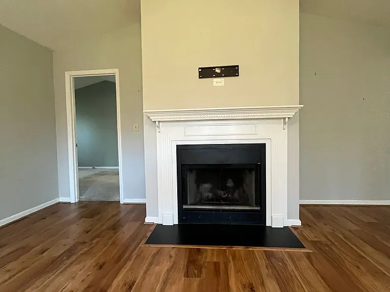 816 Market Pl — Photo 20