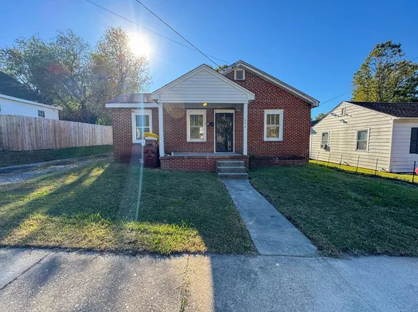 330 Summit St, Petersburg, VA 23803