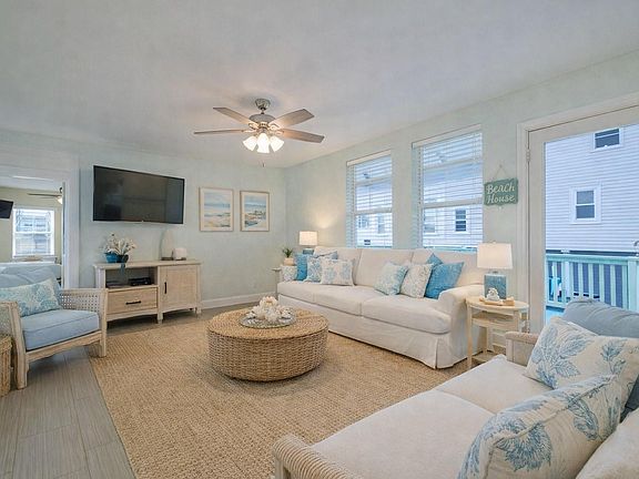 3rd image of 21225 Gulf Dr