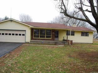 1115 N Pine St, Scottsburg, IN 47170
