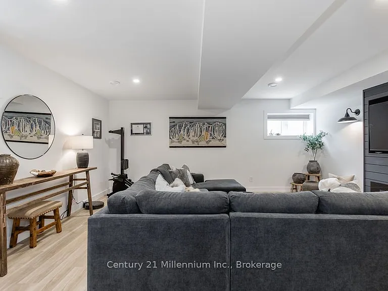 116 Sycamore St — Photo 40