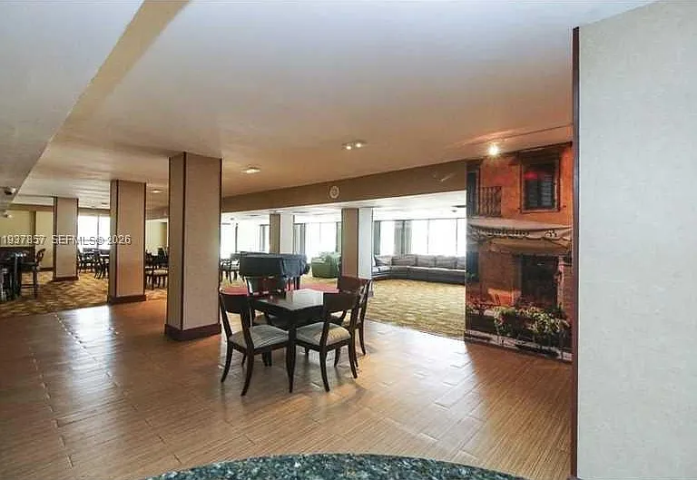 10185 Collins Ave #Penthouse 02 — Photo 22