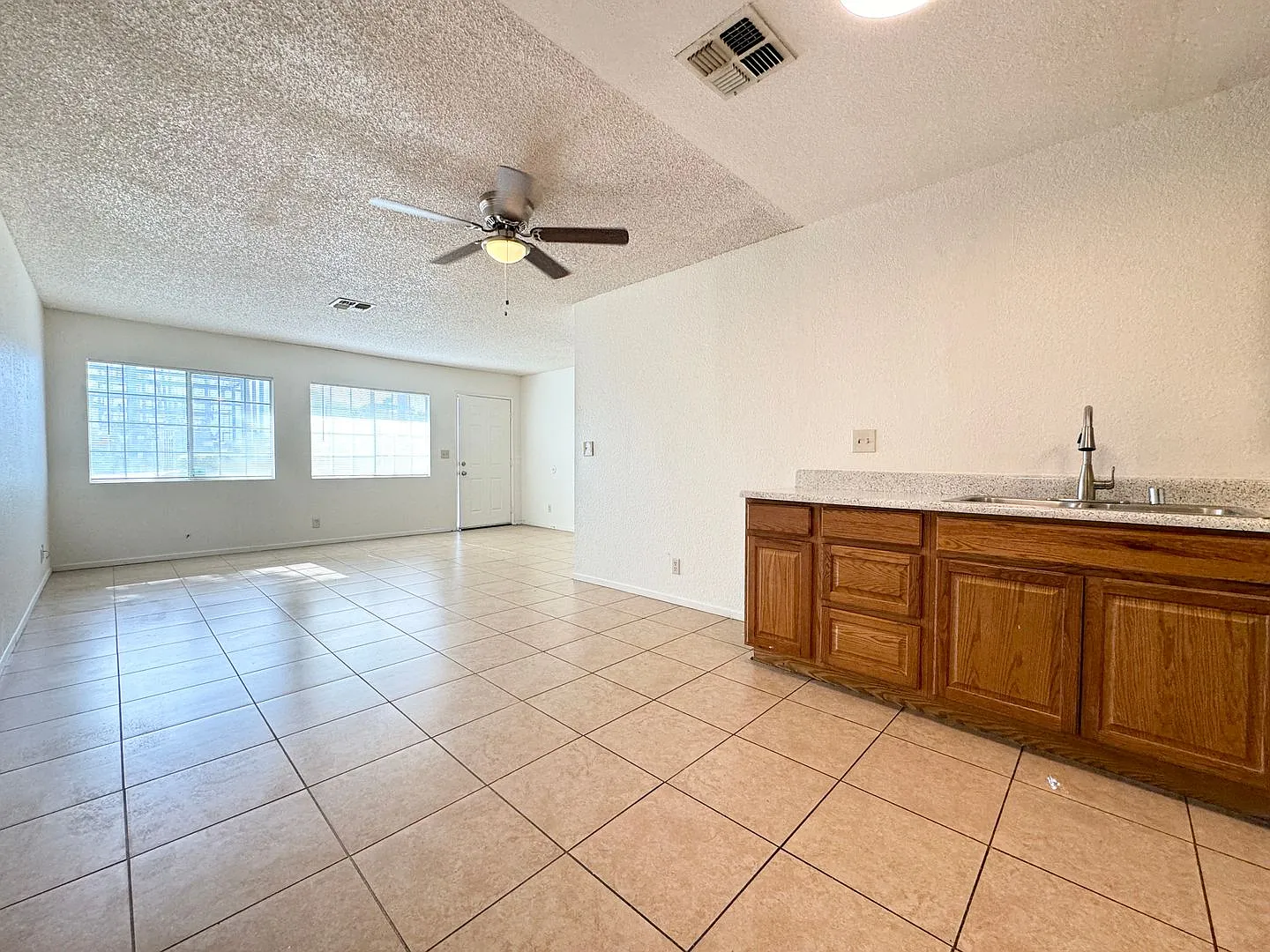 Coming Soon!! 2 Bedroom 1 Bathroom Apartment In Cathedral City! — Photo 3
