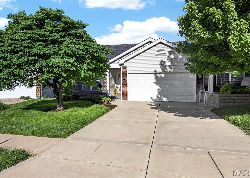 1st image of 455 Prevot Ave