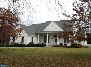 6 Starke Ln, Delran, NJ 08075