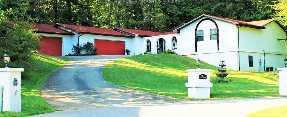 1st image of 27 Three Island Dr