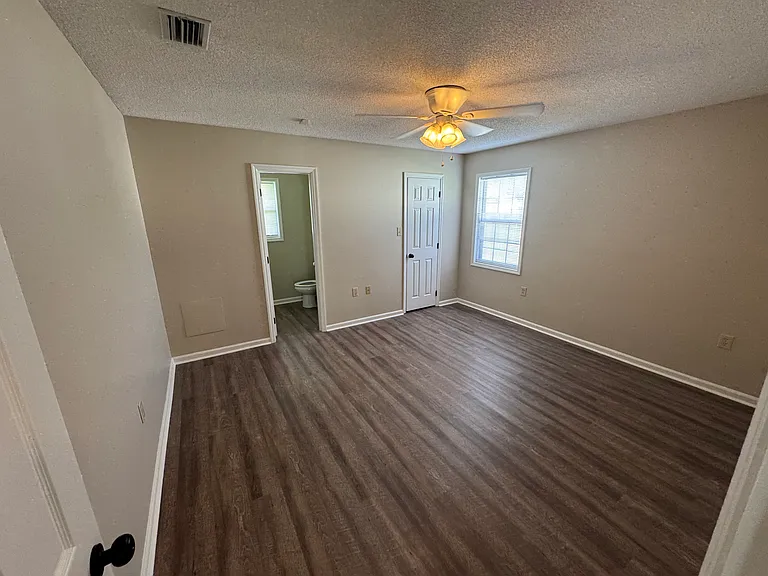 2012 Northside Dr — Photo 17