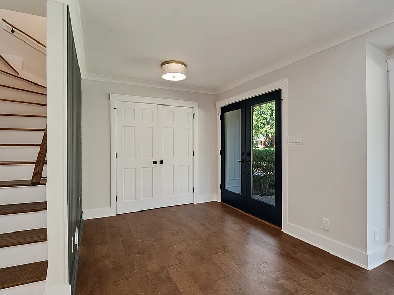 519 Thorn Ridge Cv — Photo 39